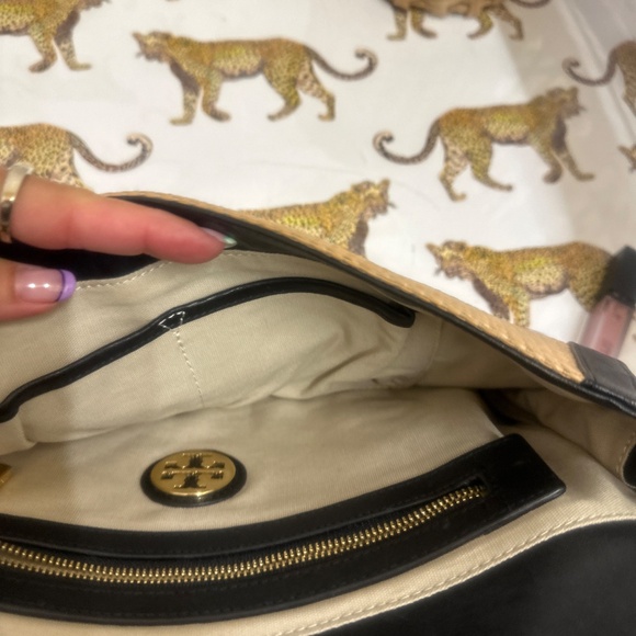 Vintage Authentic Tory Burch oversized clutch - Picture 7 of 7